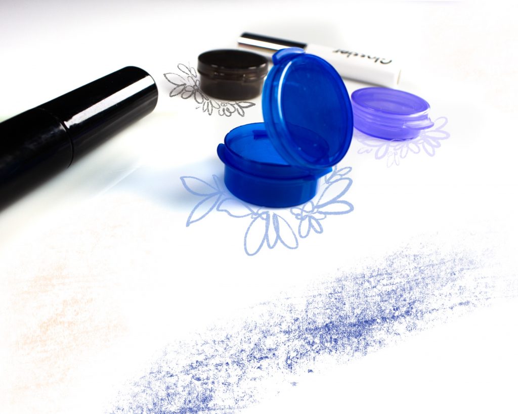 Lacons Beauty Blue Toned Plastic Sampling Containers